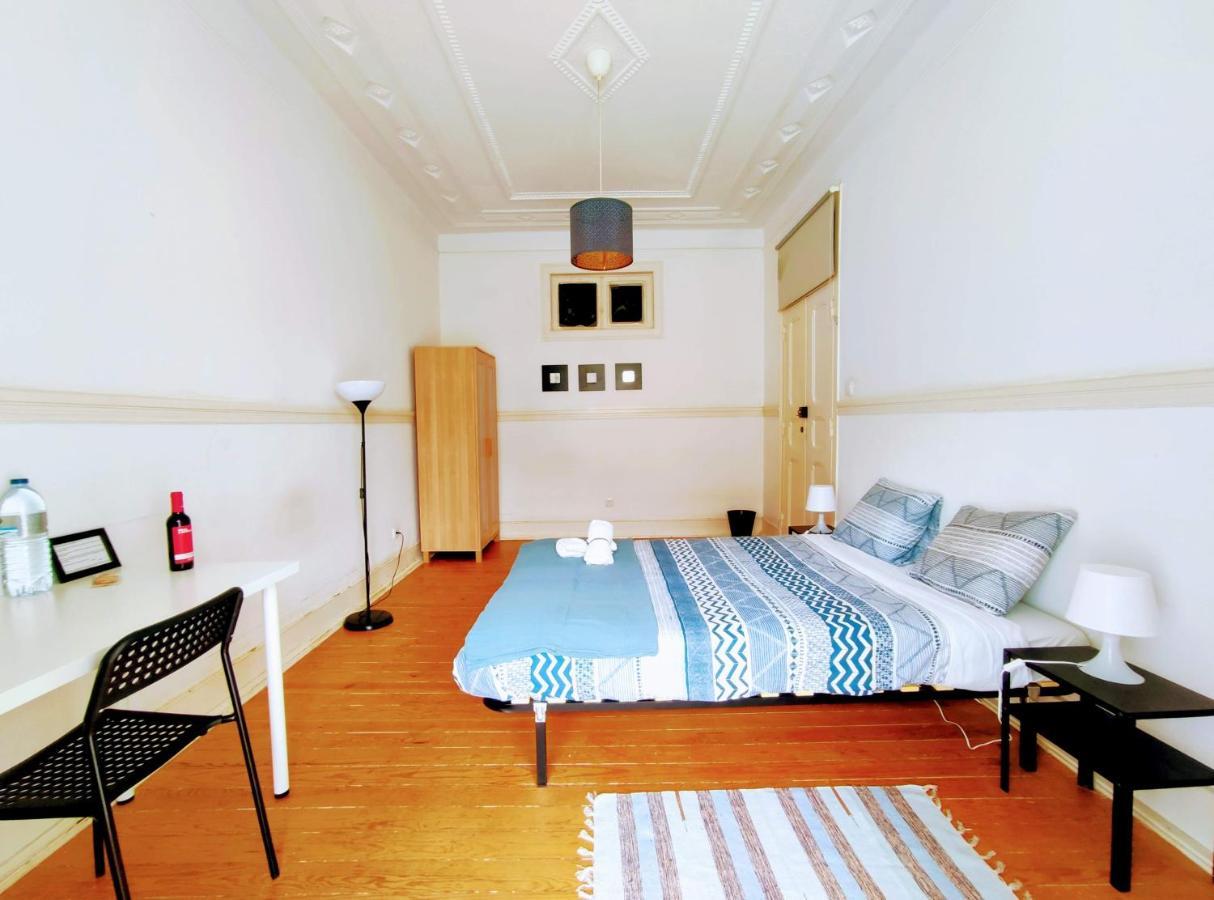 Fernando Pessoa Lisbon Rooms Bagian luar foto