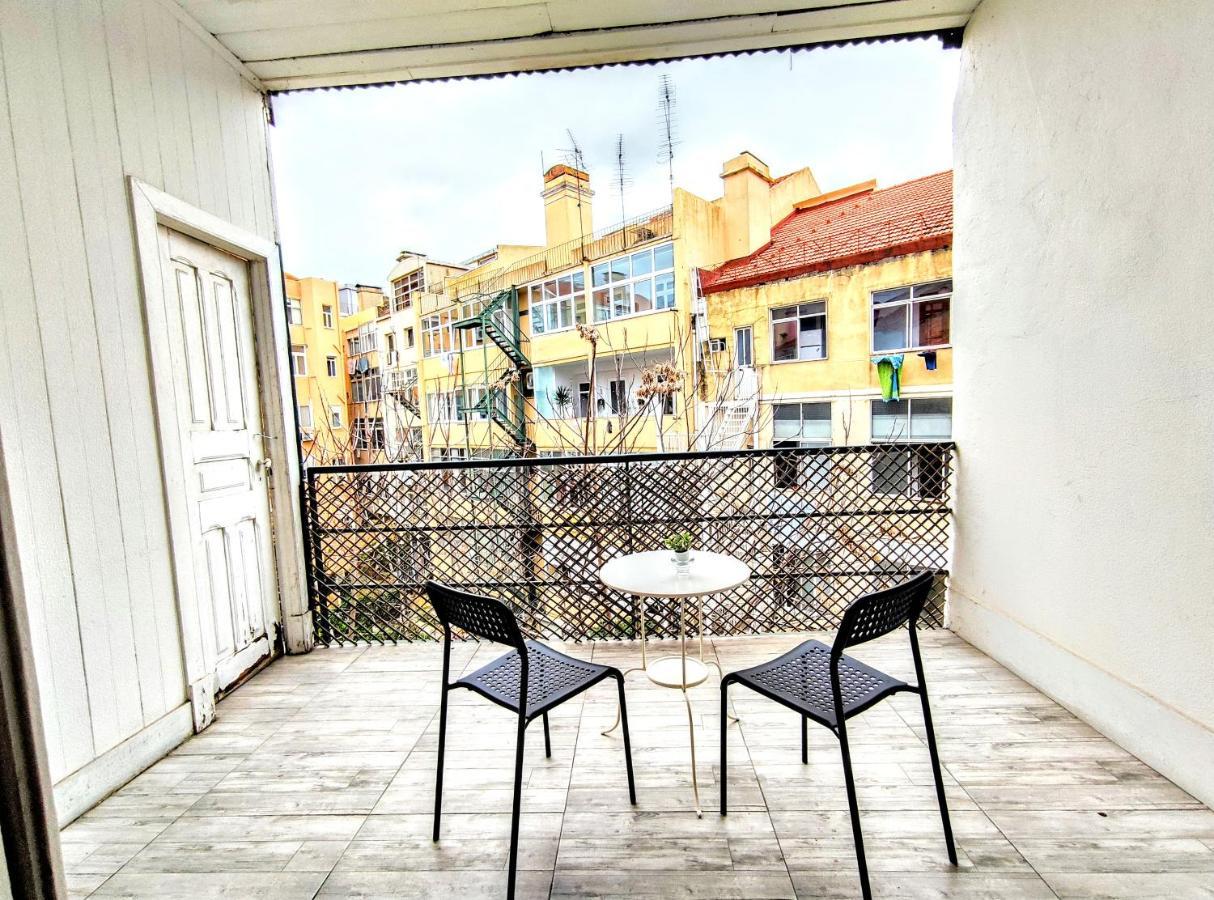 Fernando Pessoa Lisbon Rooms Bagian luar foto