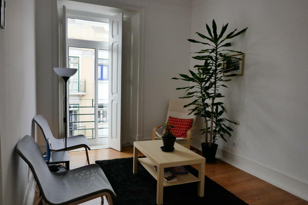 Fernando Pessoa Lisbon Rooms Bagian luar foto