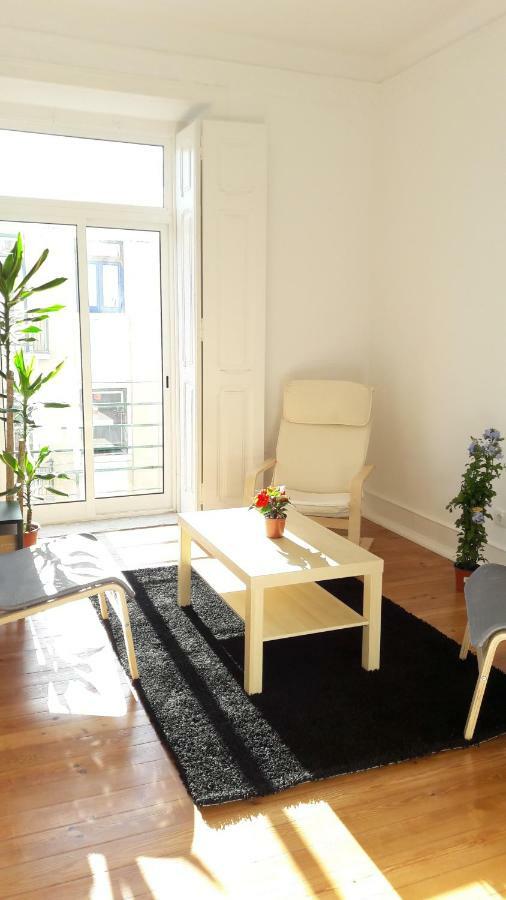 Fernando Pessoa Lisbon Rooms Bagian luar foto